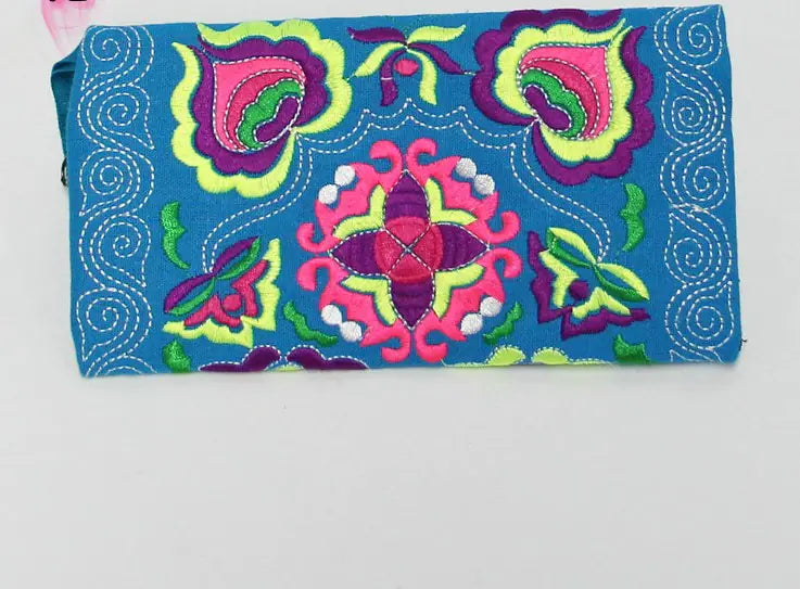 Vintage Women’s Handmade Embroidered Wristlet Clutch