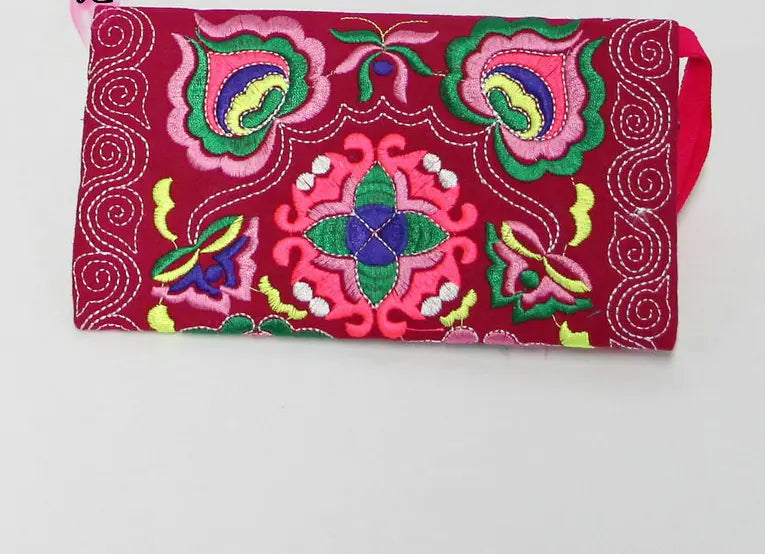 Vintage Women’s Handmade Embroidered Wristlet Clutch